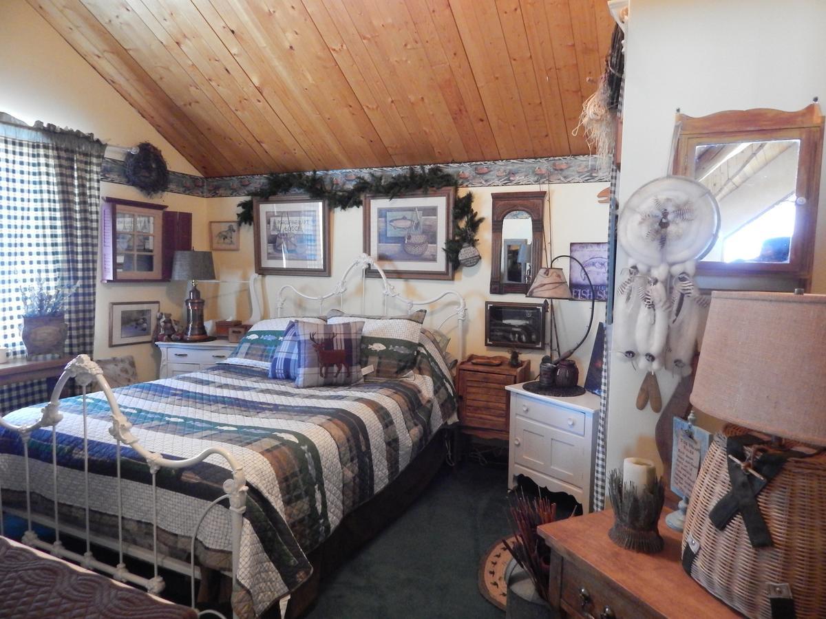 Idle Spurs Log Cabin Bed & Breakfast Black Diamond Esterno foto